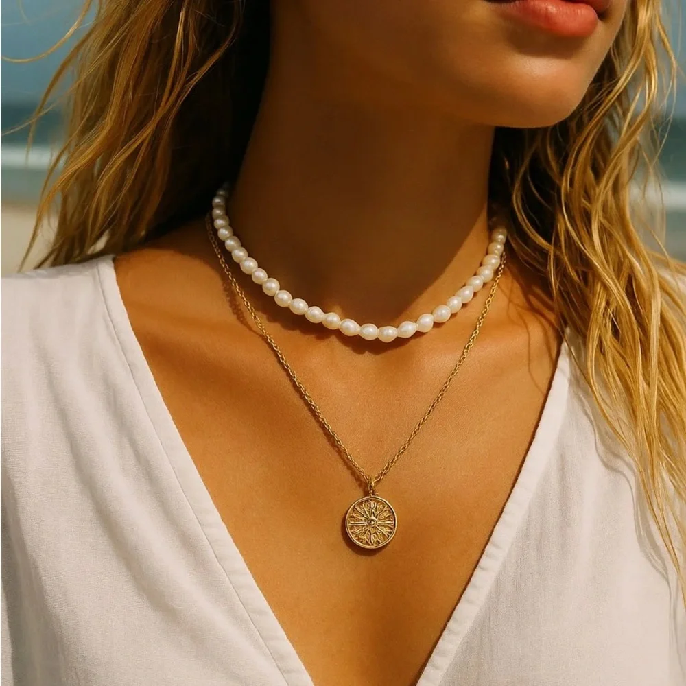 Atolea Golden Sun Necklace - New Waterproof/Non-Tarnish 18K Gold coated - Picture 3 of 3
